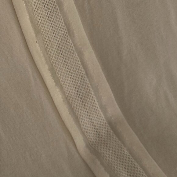 VINCE Lace Insert Panel Silk Blouse beige, size M - Picture 3 of 7